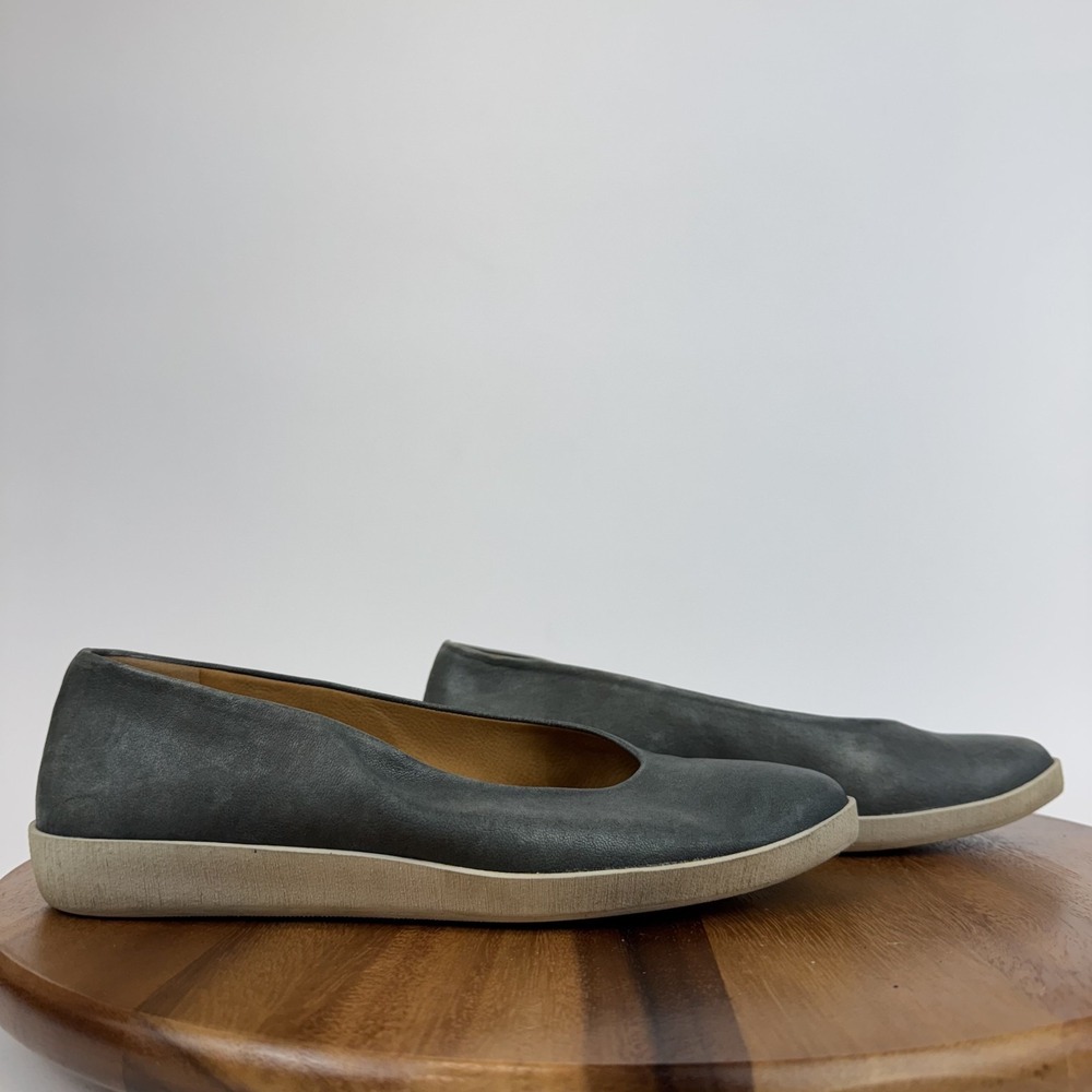 Womens Coclico‎ Regal Sneaker Gray Leather Slip On Pointed Ballet Flats Size 8.5